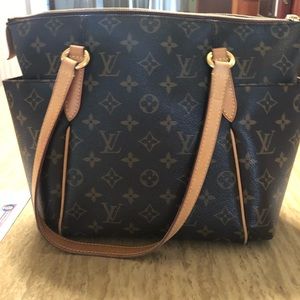 Louis Vuitton Totally PM Shoulder Bag